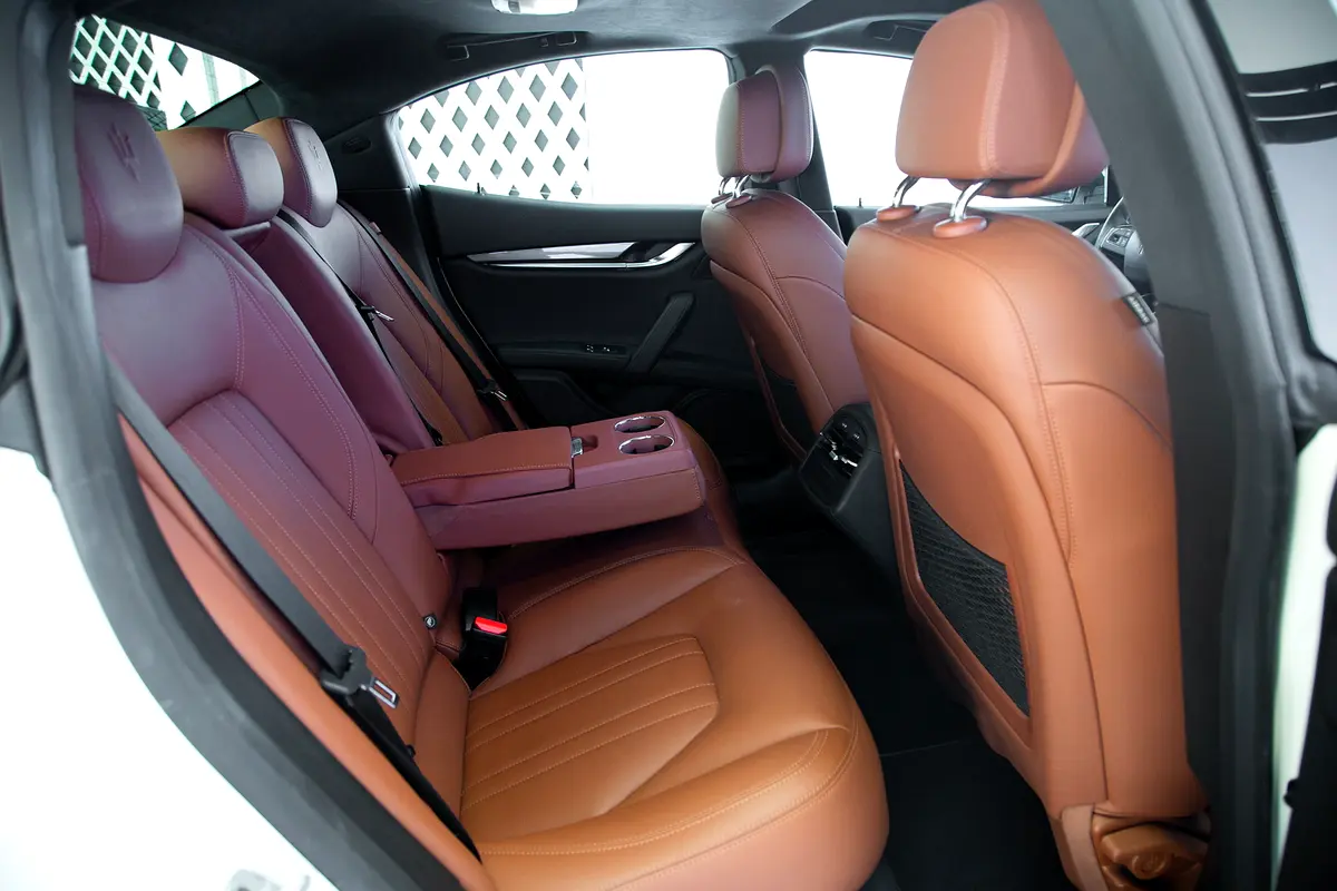 MASERATI Ghibli Other 2021 - photo 9 - Import Émirats | International Cars