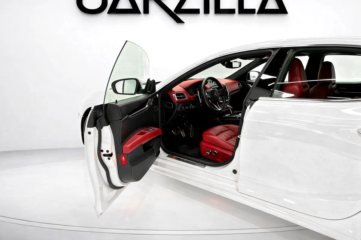 MASERATI Ghibli Modena 2022 - photo 10 - Import Émirats | International Cars