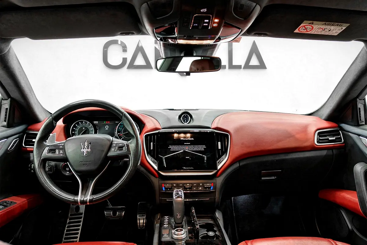 MASERATI Ghibli Modena 2022 - photo 11 - Import Émirats | International Cars
