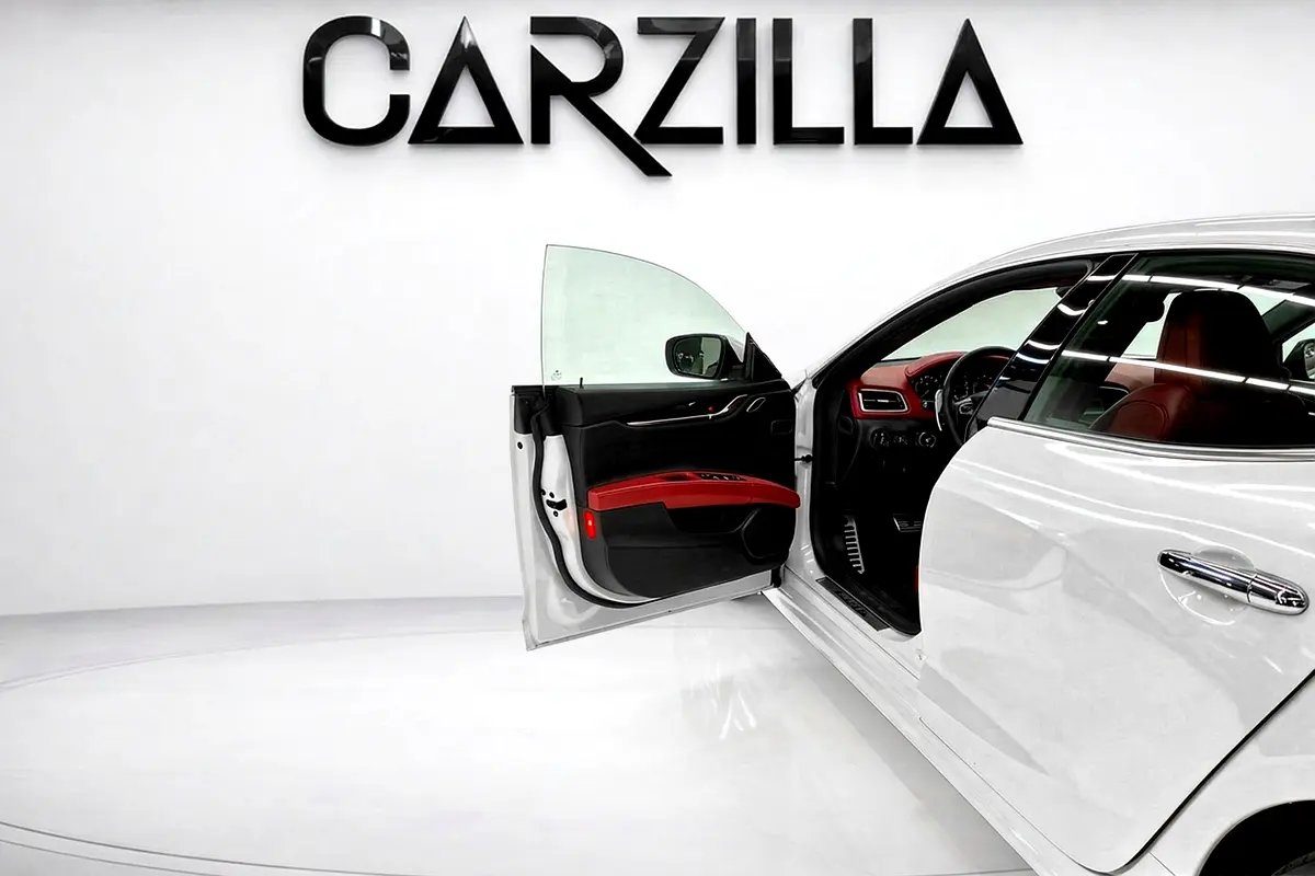 MASERATI Ghibli Modena 2022 - photo 8 - Import Émirats | International Cars