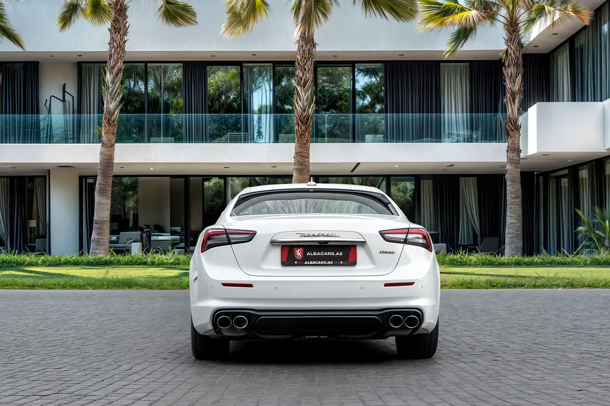 MASERATI Ghibli GT Hybrid 2021 - photo 5 - Import Émirats | International Cars