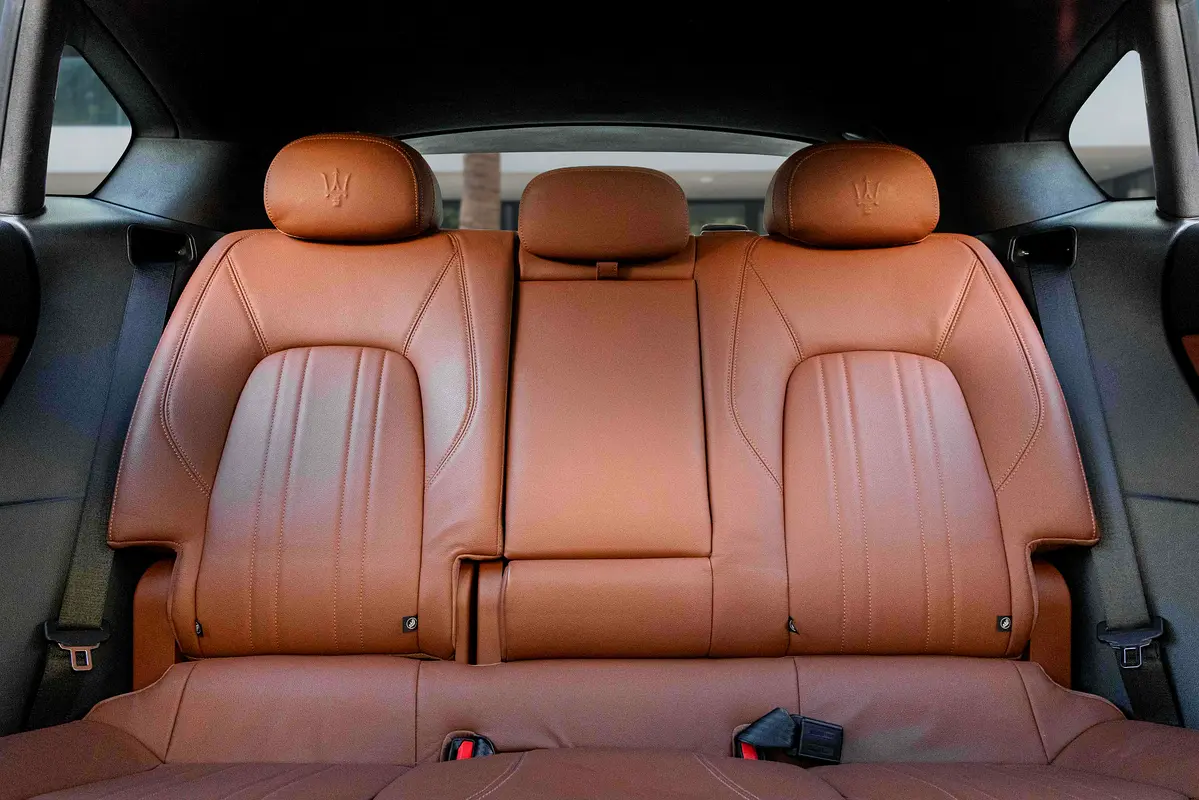 MASERATI Levante GT Hybrid 2022 - photo 12 - Import Émirats | International Cars