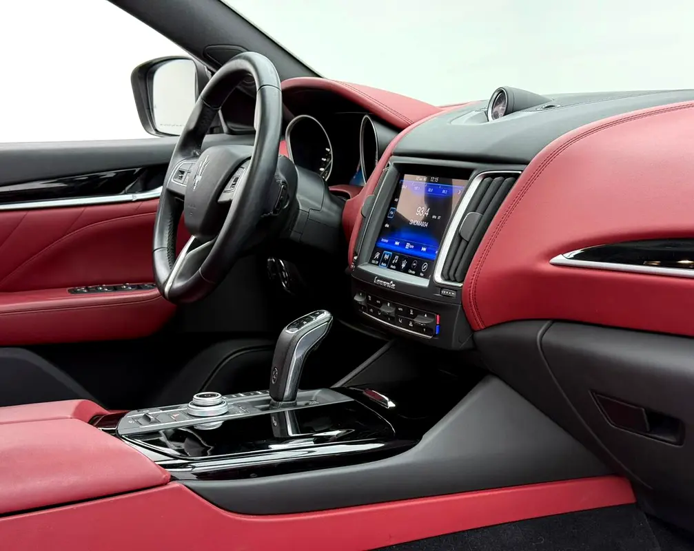 MASERATI Levante Standard 2020 - photo 7 - Import Émirats | International Cars