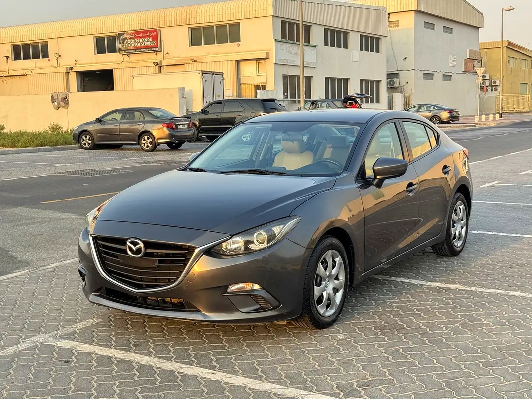 MAZDA 3 Select
