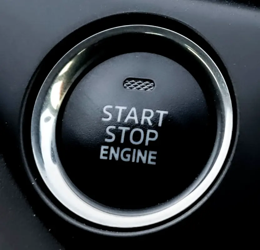 MAZDA 6 S Grade 2023 - photo 12 - Import Émirats | International Cars