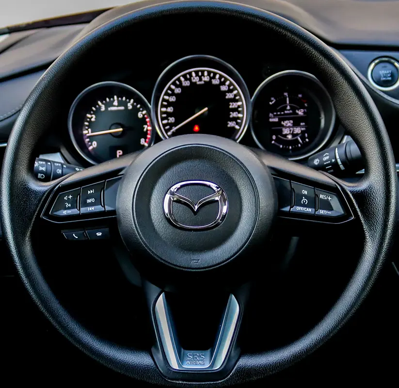 MAZDA 6 S Grade 2023 - photo 9 - Import Émirats | International Cars