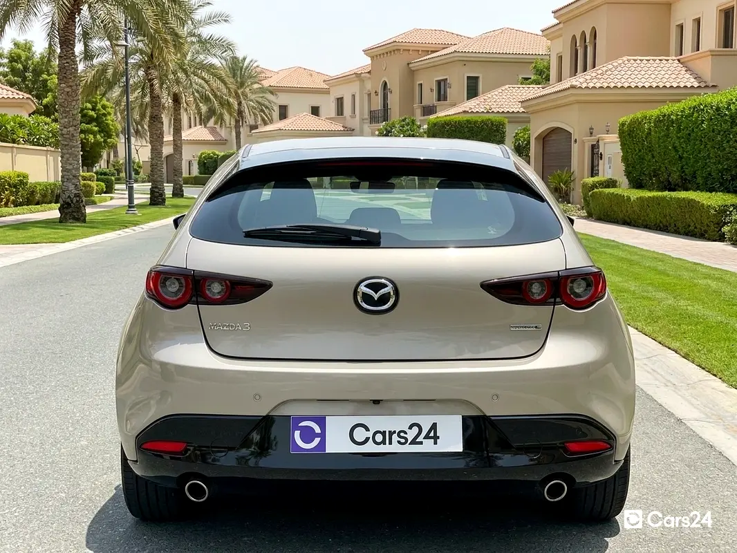 MAZDA 3 Evolve 2025 - photo 4 - Import Émirats | International Cars