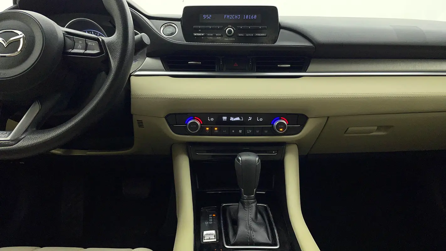 MAZDA 6 S Grade 2023 - photo 8 - Import Émirats | International Cars