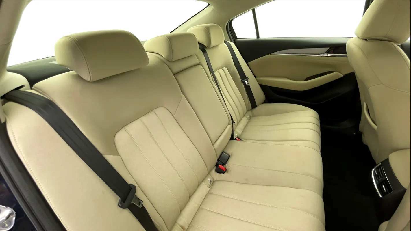 MAZDA 6 S Grade 2023 - photo 10 - Import Émirats | International Cars