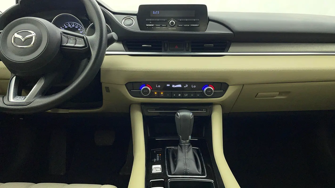 MAZDA 6 S Grade 2023 - photo 8 - Import Émirats | International Cars