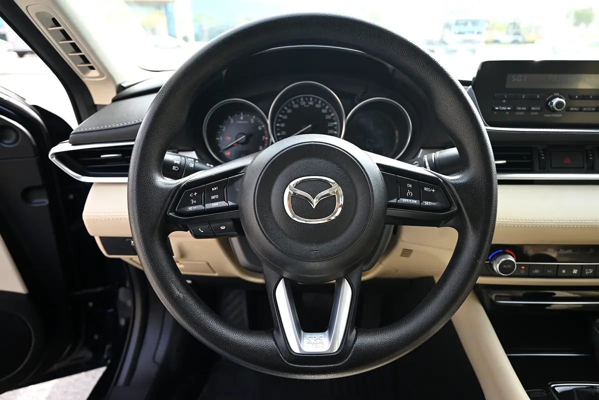 MAZDA 6 V Grade 2023 - photo 11 - Import Émirats | International Cars