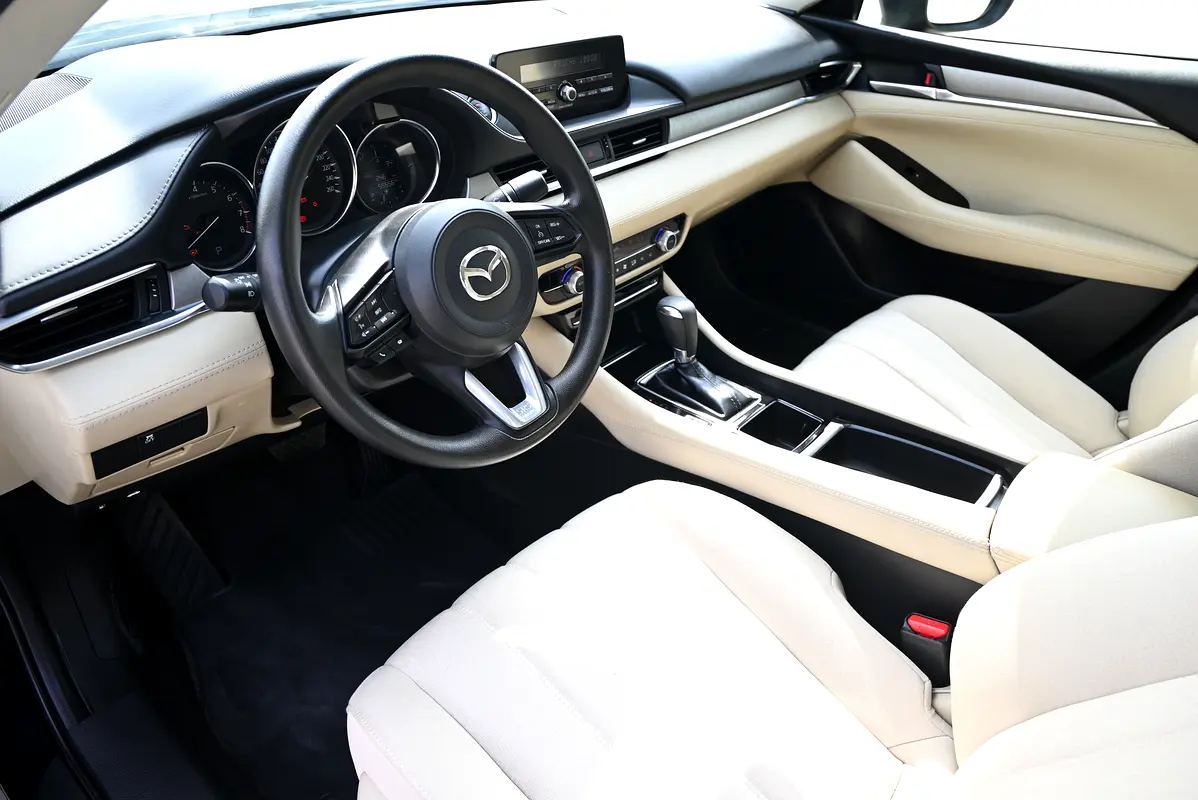 MAZDA 6 V Grade 2023 - photo 12 - Import Émirats | International Cars