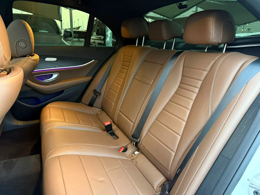 MERCEDES E-Class E 250 2023 - photo 11 - Import Émirats | International Cars