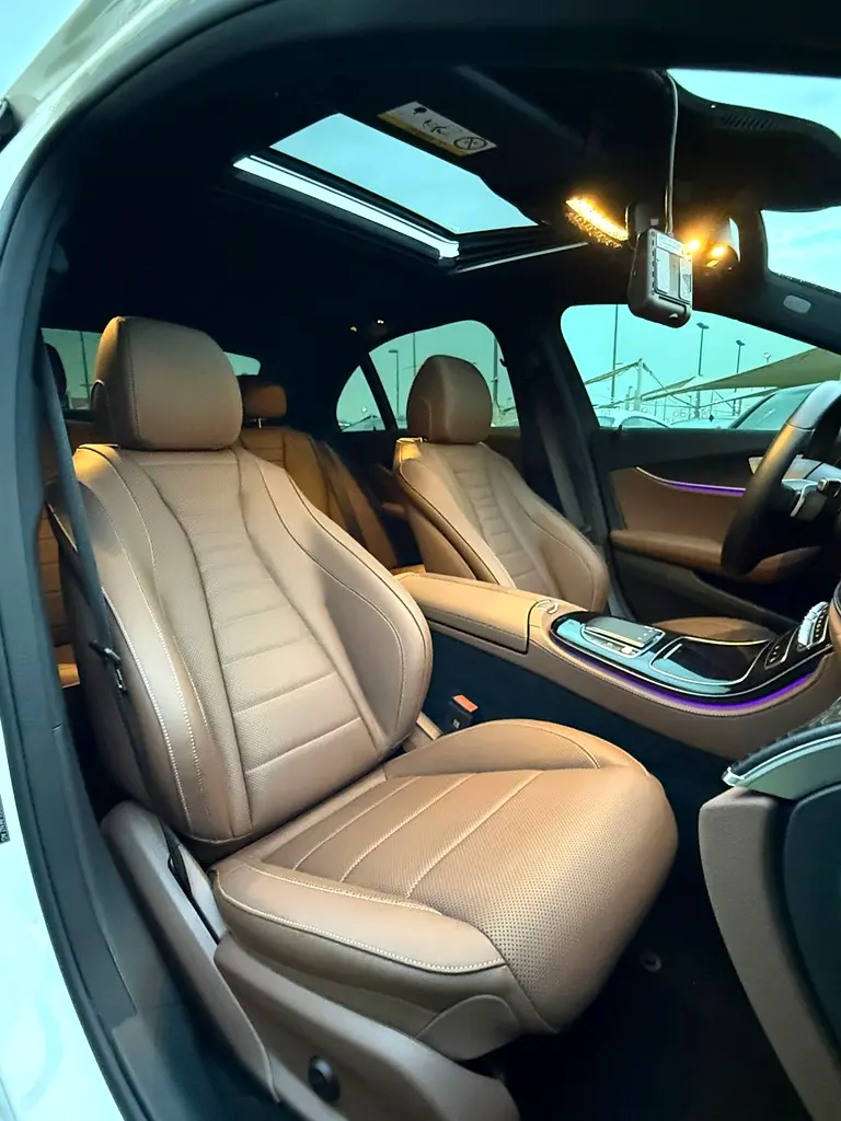 MERCEDES E-Class E 250 2023 - photo 12 - Import Émirats | International Cars