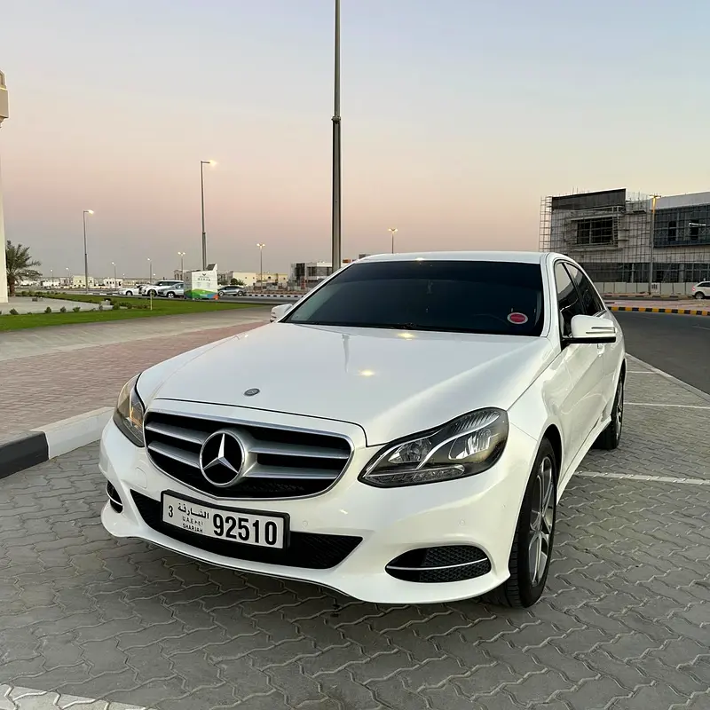 MERCEDES E-Classe E 200 2014