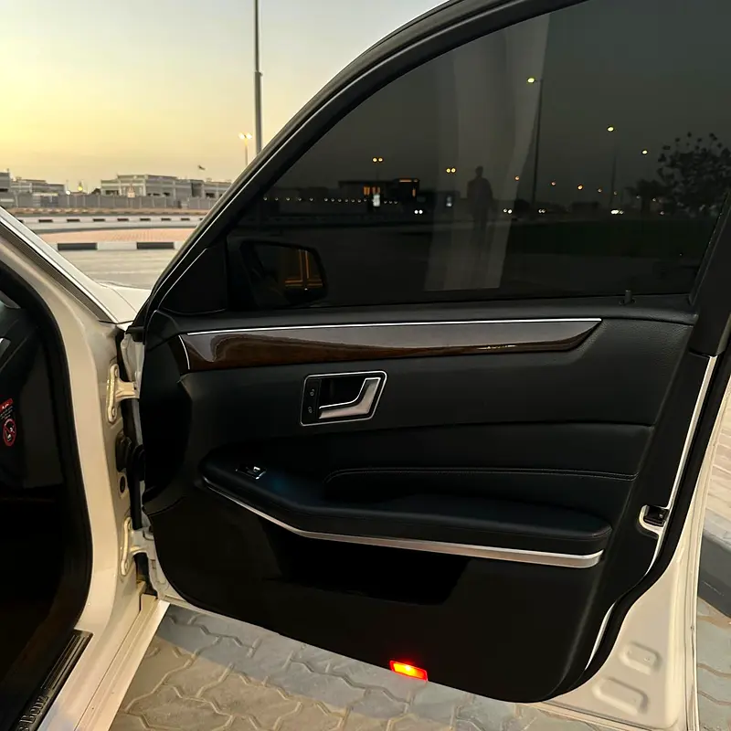 MERCEDES E-Class E 200 2014 - photo 10 - Import Émirats | International Cars