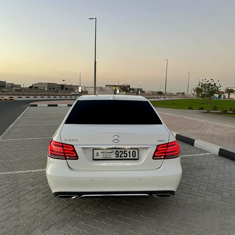 MERCEDES E-Class E 200 2014 - photo 6 - Import Émirats | International Cars