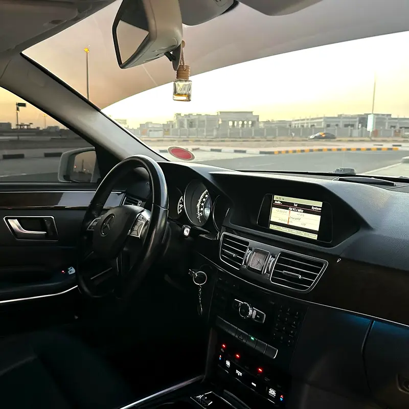 MERCEDES E-Class E 200 2014 - photo 8 - Import Émirats | International Cars