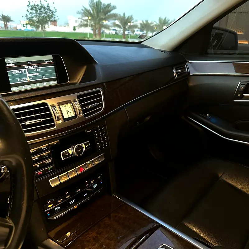 MERCEDES E-Class E 200 2014 - photo 9 - Import Émirats | International Cars