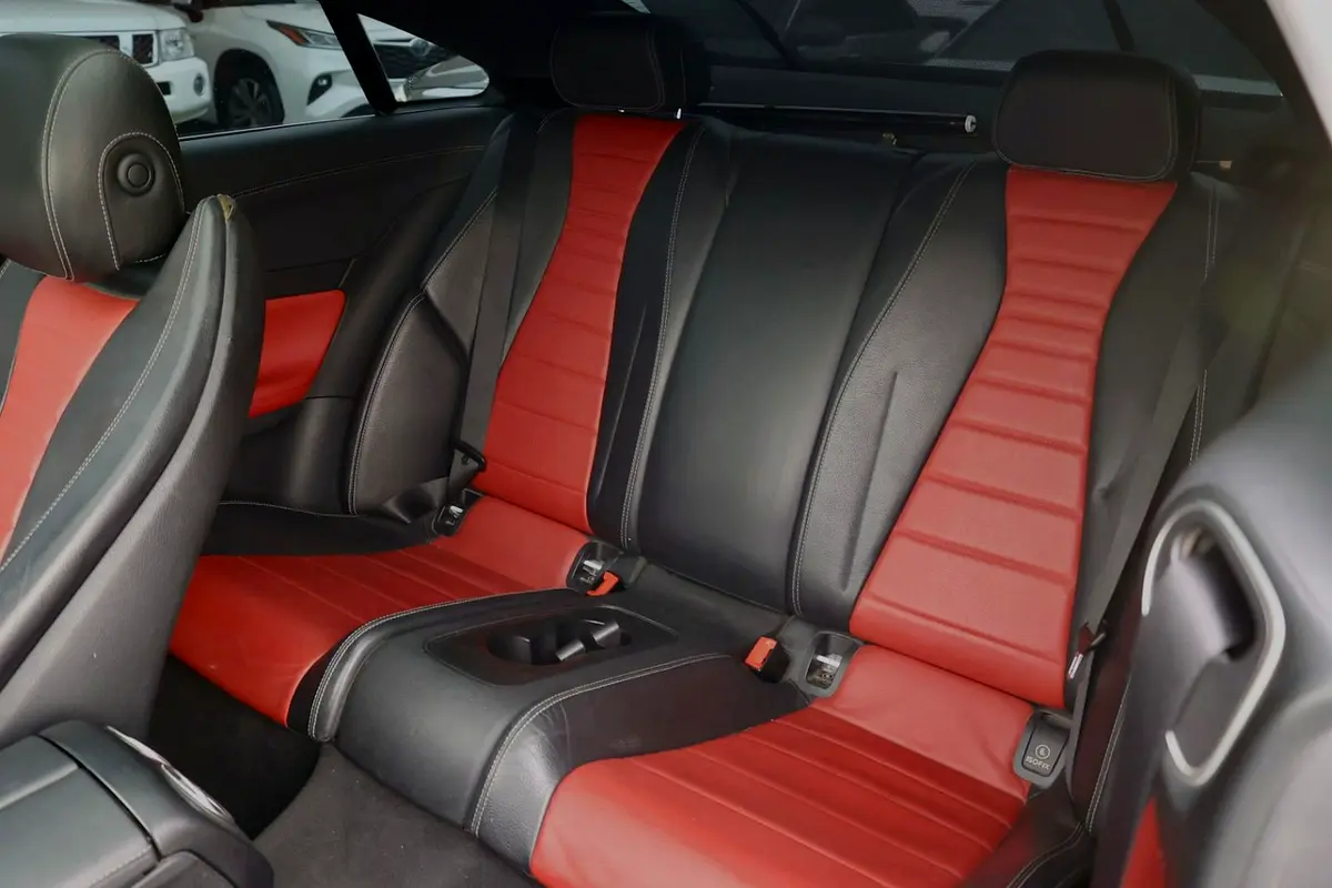 MERCEDES E-Class E 200 2021 - photo 6 - Import Émirats | International Cars