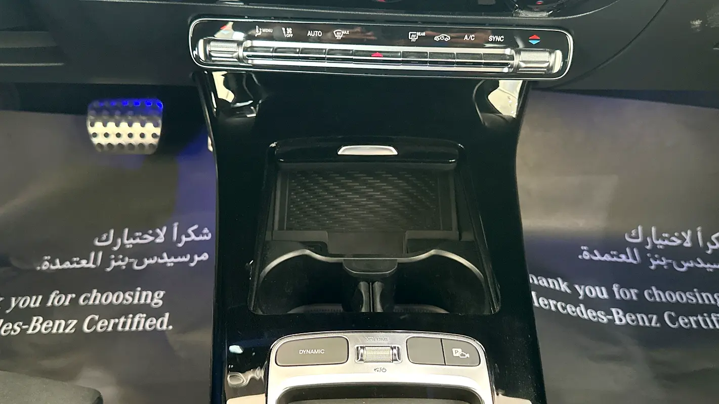 MERCEDES A-Class A 200 2025 - photo 11 - Import Émirats | International Cars