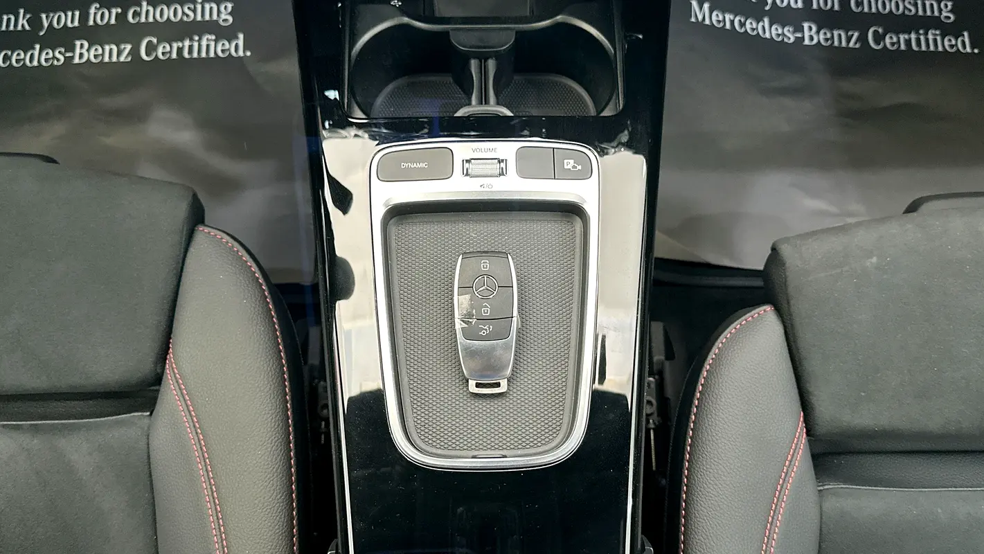 MERCEDES A-Class A 200 2025 - photo 12 - Import Émirats | International Cars