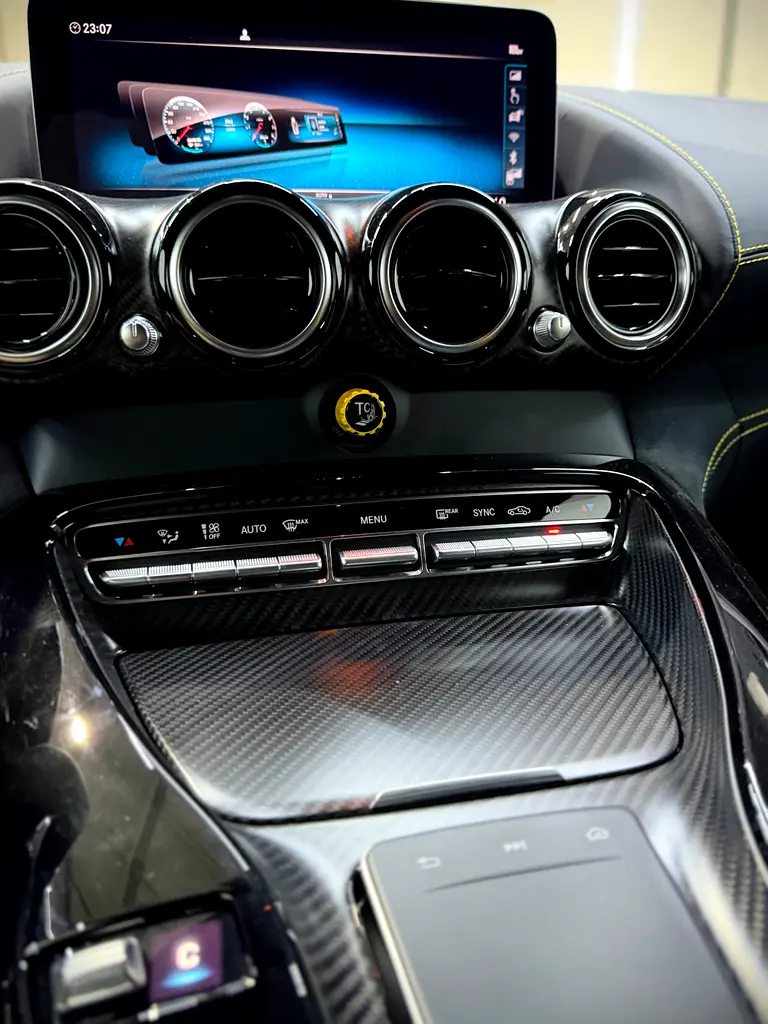 MERCEDES AMG AMG-GT R 2020 - photo 11 - Import Émirats | International Cars