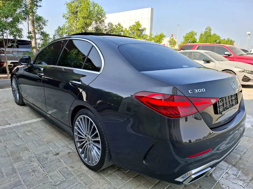 MERCEDES C-Class C300 4Matic 2023 - photo 6 - Import Émirats | International Cars