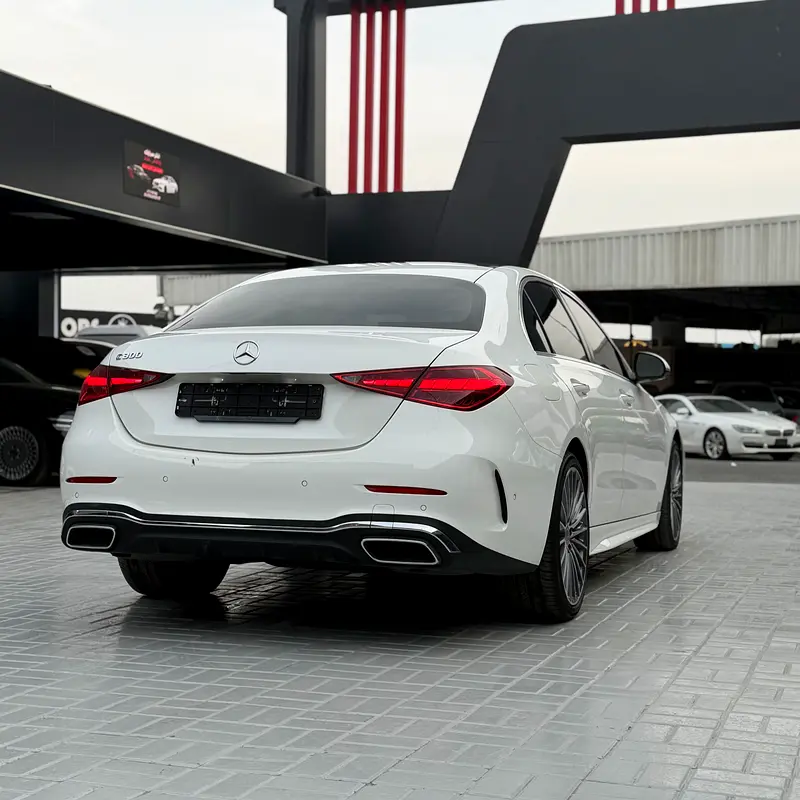 MERCEDES C-Class C 300 AMG 2022 - photo 8 - Import Émirats | International Cars