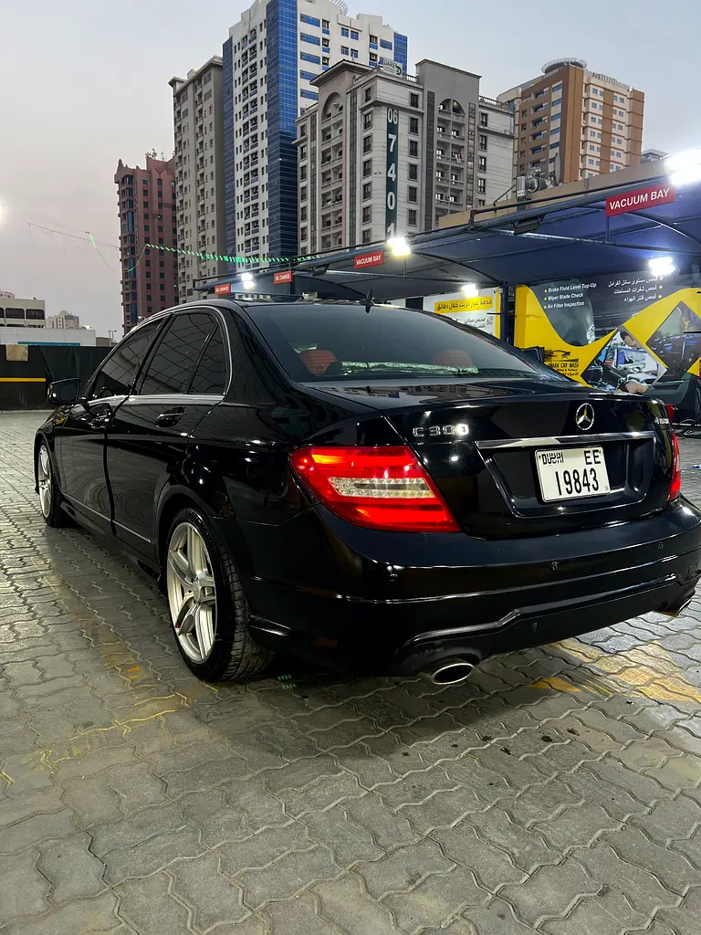 MERCEDES C-Class C300 4Matic 2013 - photo 8 - Import Émirats | International Cars