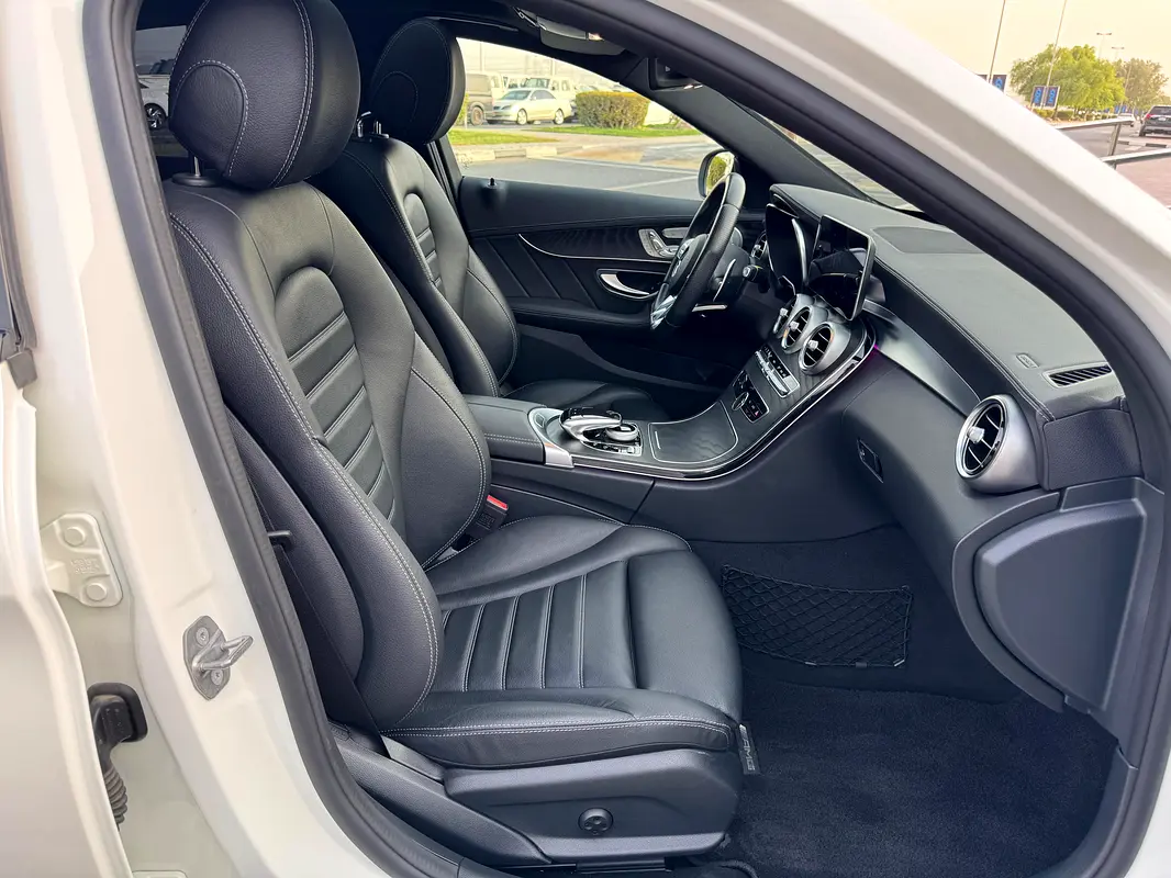 MERCEDES C-Class C43 AMG 2019 - photo 11 - Import Émirats | International Cars