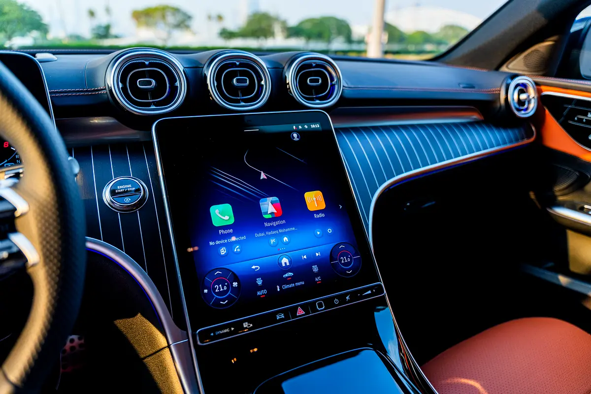 MERCEDES C-Class C200 2026 - photo 12 - Import Émirats | International Cars