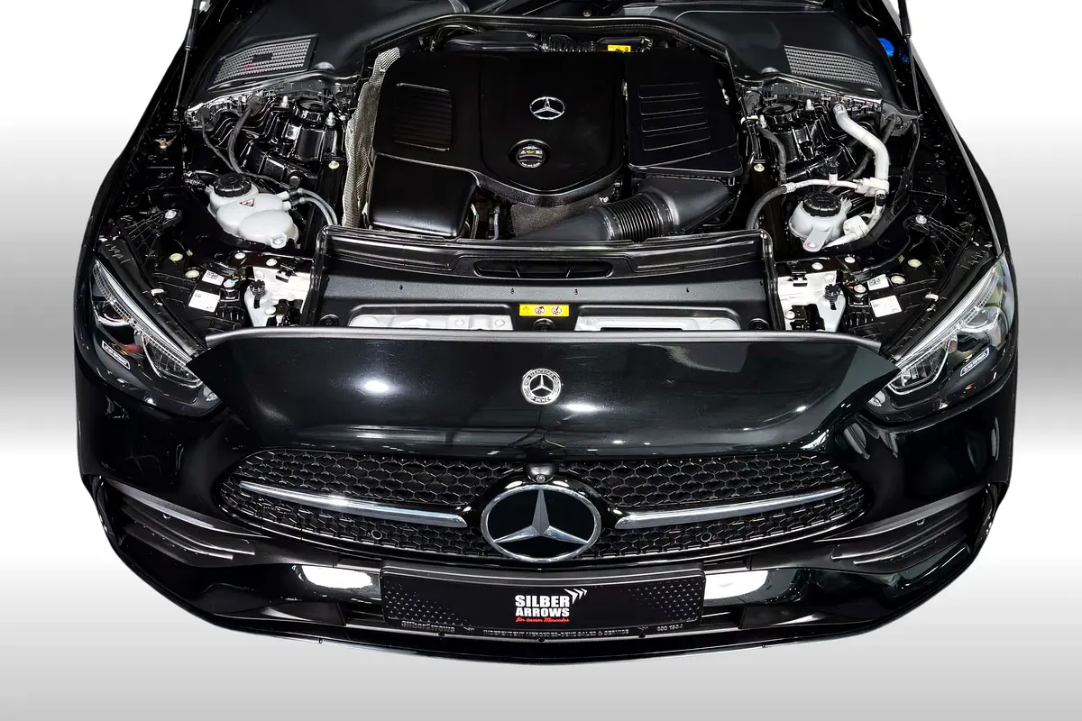 MERCEDES C-Class C200 2024 - photo 12 - Import Émirats | International Cars