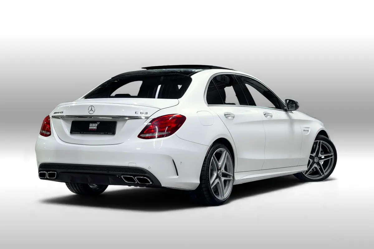 MERCEDES C-Class C63 AMG 2016 - photo 2 - Import Émirats | International Cars