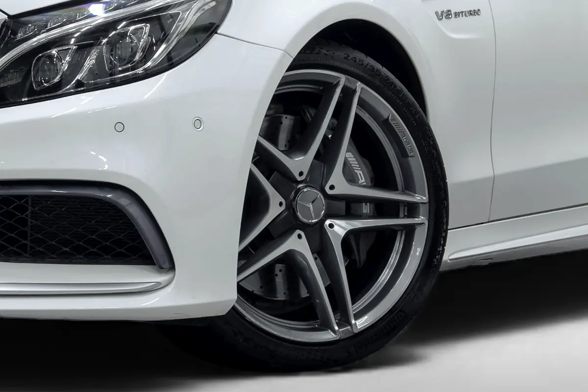 MERCEDES C-Class C63 AMG 2016 - photo 8 - Import Émirats | International Cars
