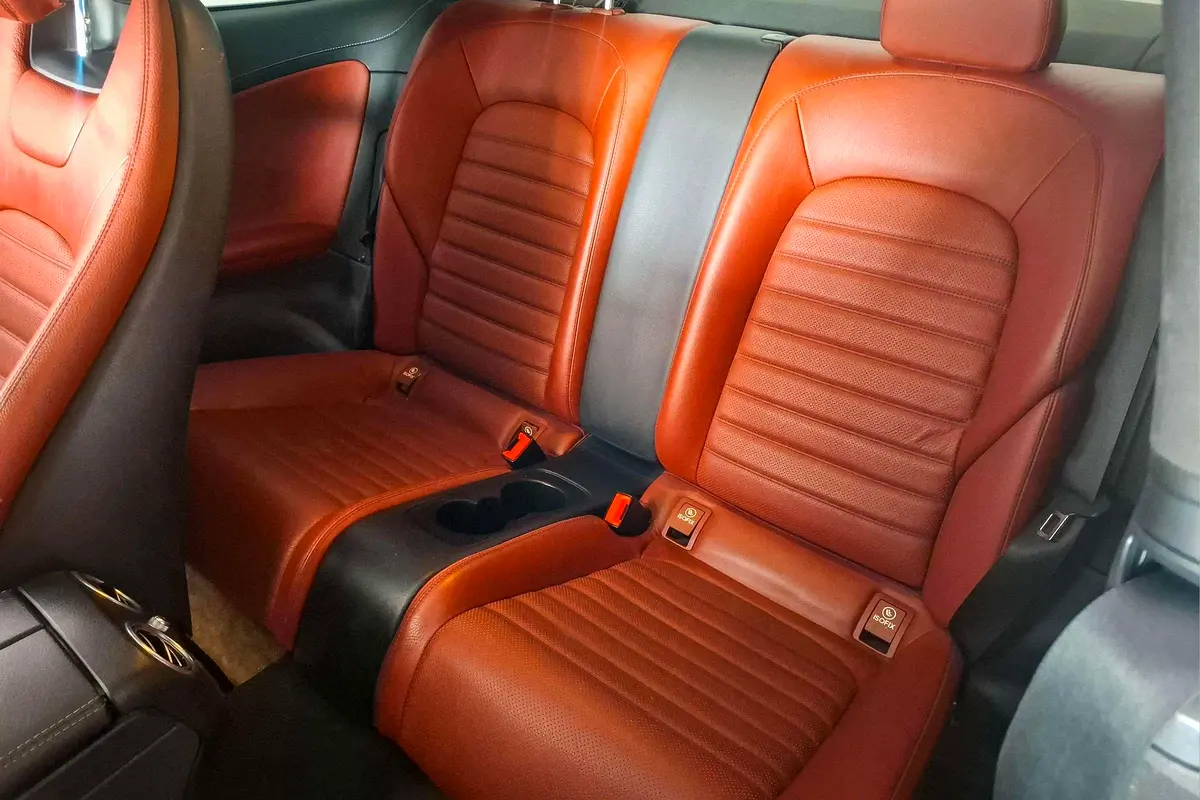 MERCEDES C-Class C200 Coupe 2017 - photo 12 - Import Émirats | International Cars