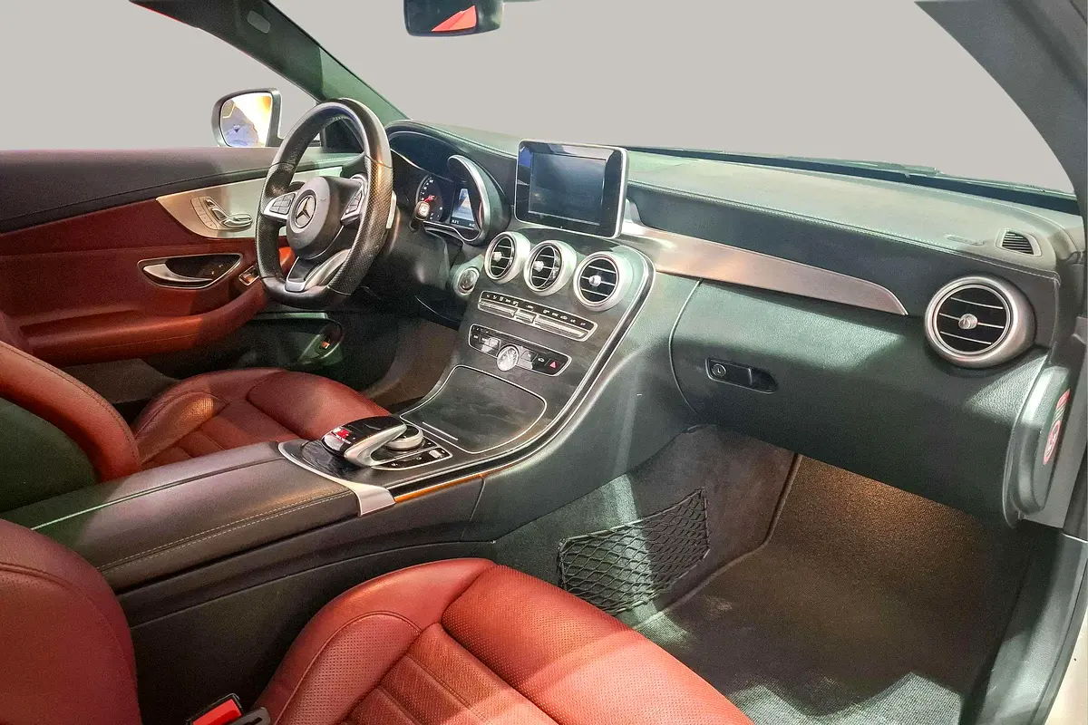 MERCEDES C-Class C200 Coupe 2017 - photo 9 - Import Émirats | International Cars