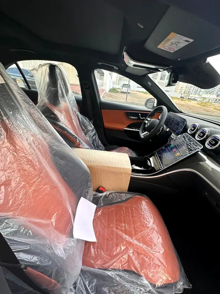 MERCEDES C-Class C200 2025 - photo 11 - Import Émirats | International Cars