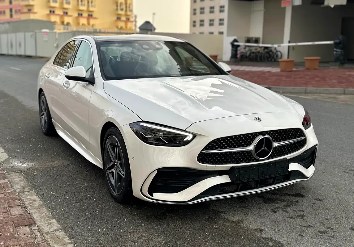MERCEDES C-Class C200 2025 - photo 2 - Import Émirats | International Cars