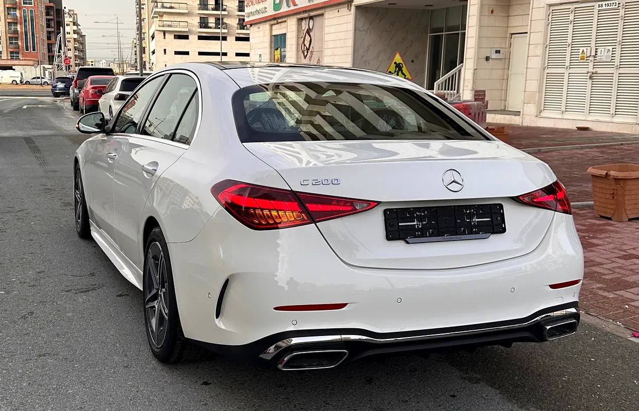 MERCEDES C-Class C200 2025 - photo 4 - Import Émirats | International Cars