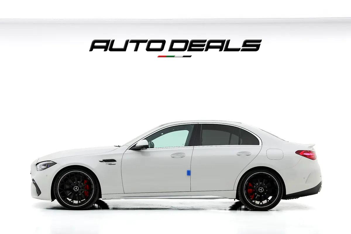 MERCEDES C-Class C63 S AMG E-Performance 2024 - photo 3 - Import Émirats | International Cars