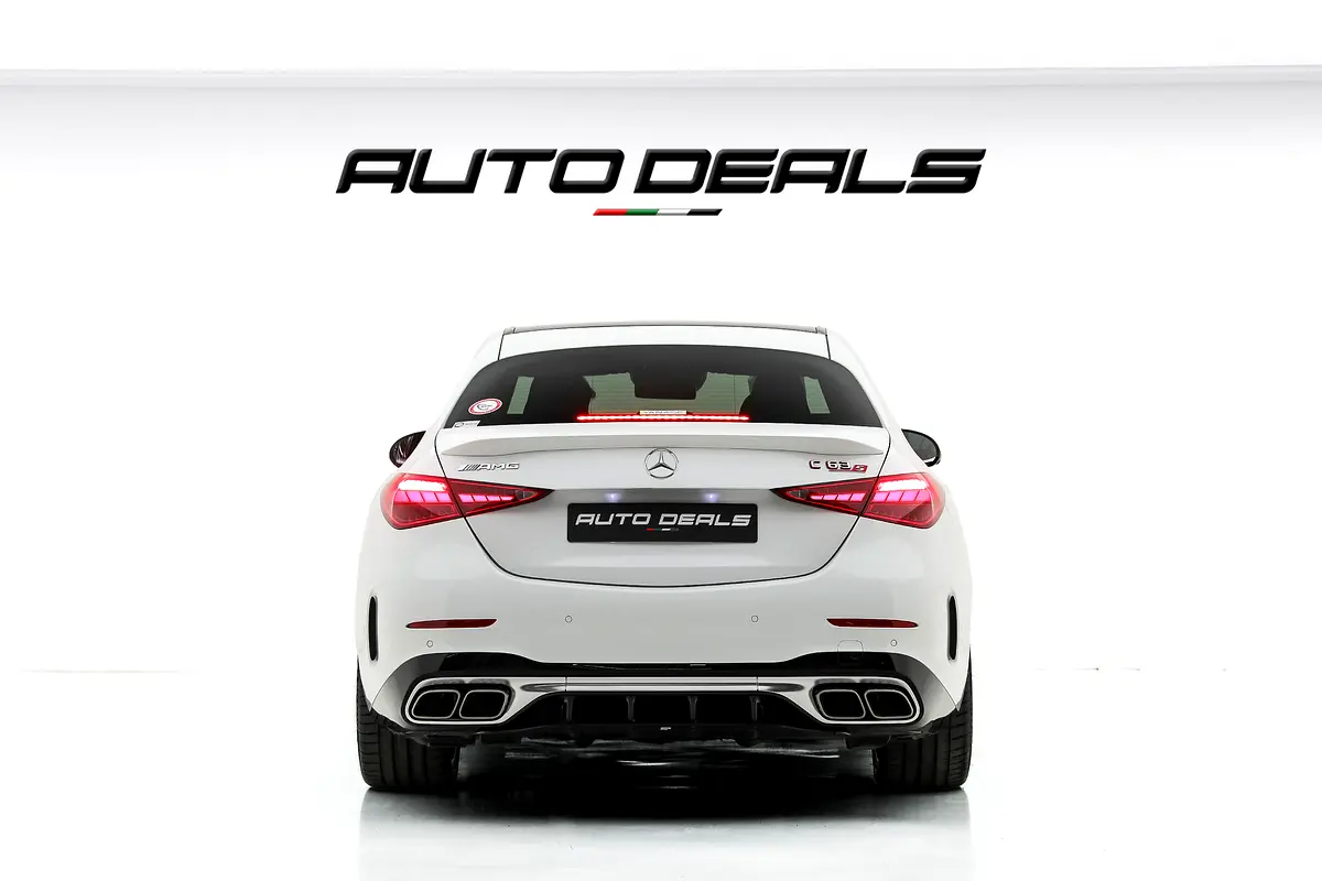 MERCEDES C-Class C63 S AMG E-Performance 2024 - photo 5 - Import Émirats | International Cars