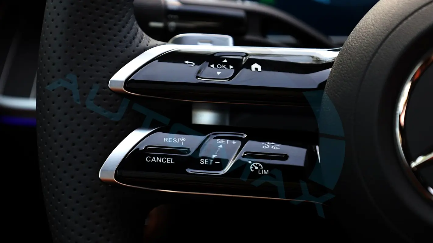 MERCEDES C-Class C200 2026 - photo 9 - Import Émirats | International Cars