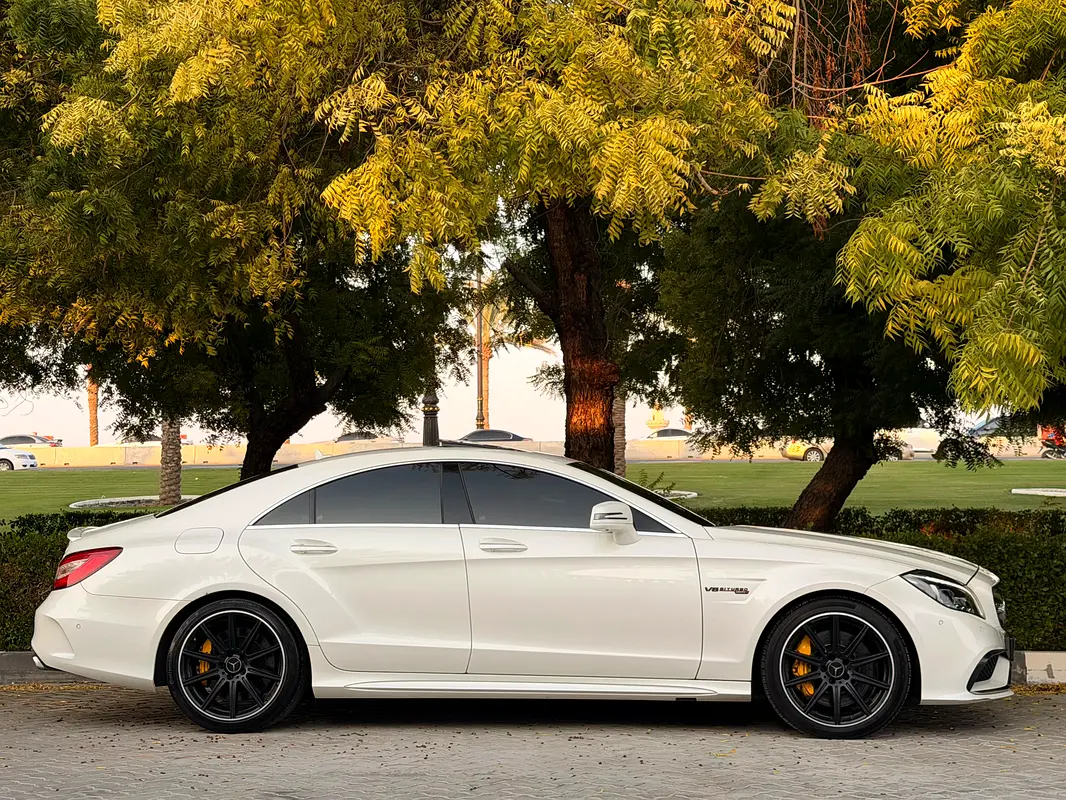 MERCEDES CLS-Class CLS 63 AMG 2016 - photo 4 - Import Émirats | International Cars
