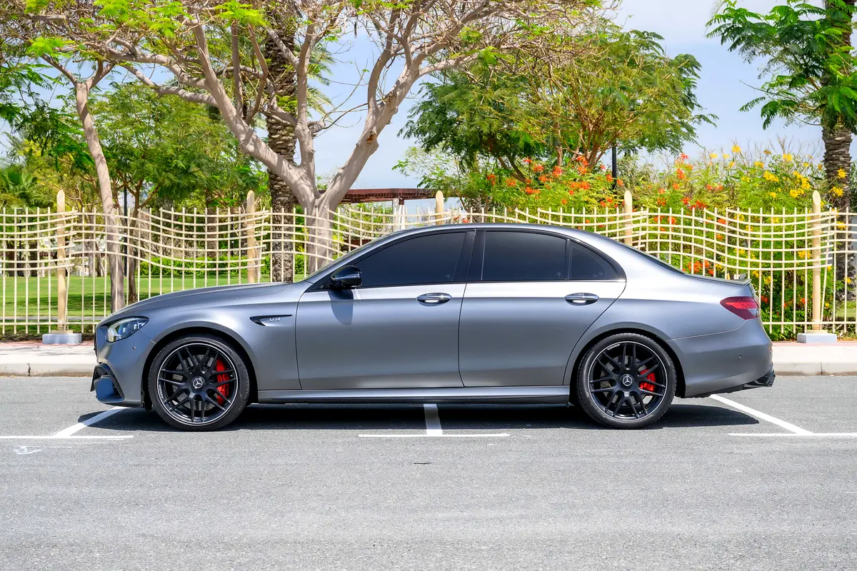 MERCEDES E-Class E 63 AMG S 2021 - photo 10 - Import Émirats | International Cars