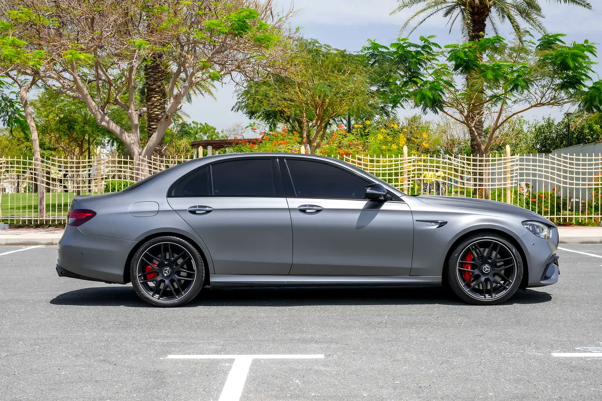 MERCEDES E-Class E 63 AMG S 2021 - photo 5 - Import Émirats | International Cars