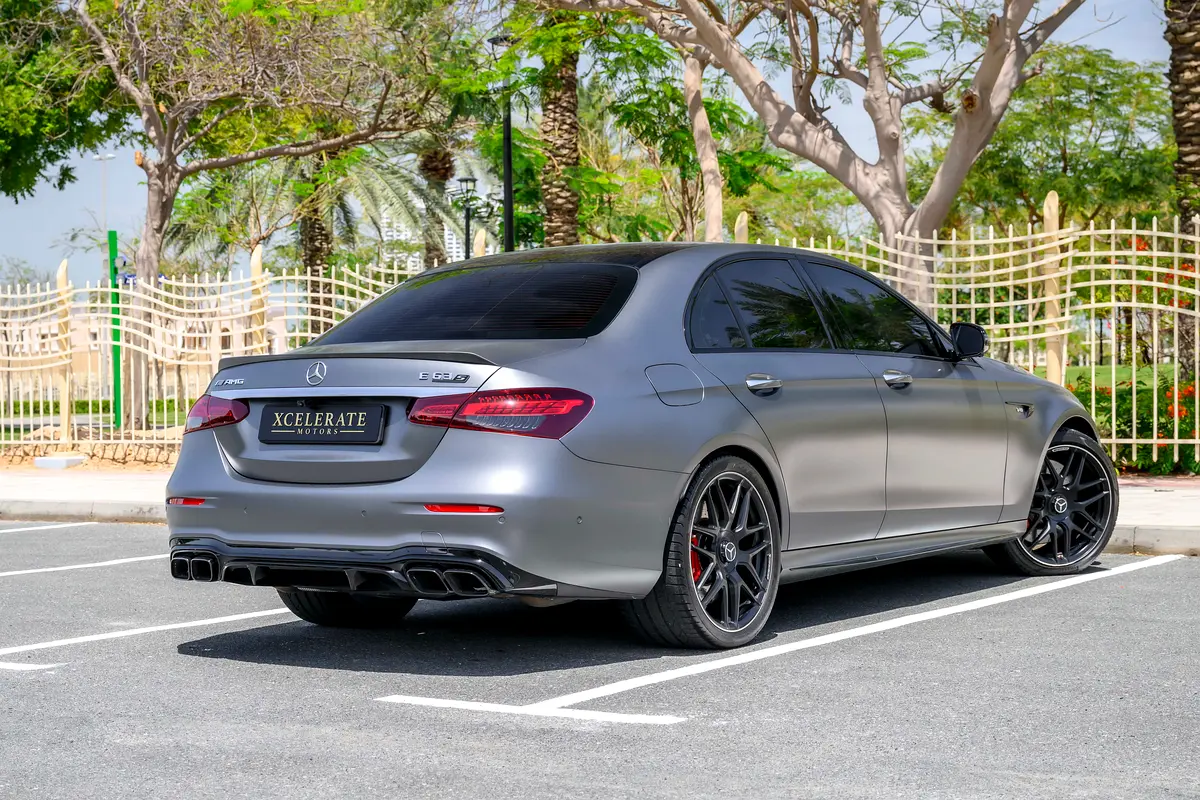 MERCEDES E-Class E 63 AMG S 2021 - photo 6 - Import Émirats | International Cars