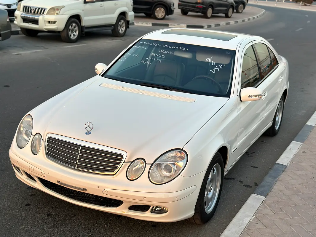 MERCEDES E-Class E 240 2005 - photo 5 - Import Émirats | International Cars