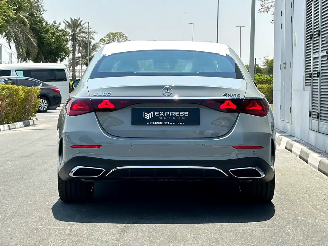 MERCEDES E-Class E 300 4matic 2026 - photo 4 - Import Émirats | International Cars