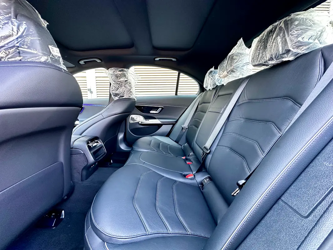 MERCEDES E-Class E 300 4matic 2026 - photo 8 - Import Émirats | International Cars